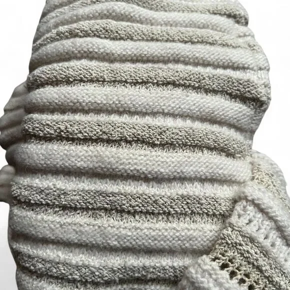 Ophelia Roe Women's White and beige/grey texture ribbed sweater - Picture 4 of 5